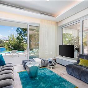 Luxury 6 Bedroom Brac Island Beach Front Villa With Heated Infinity Pool and lift near Sumartin sleeps 12